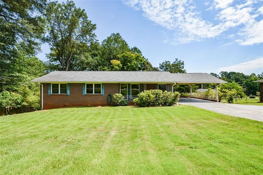 3811 S Hurt Road, Smyrna, GA 30082 — most recent listing photo
