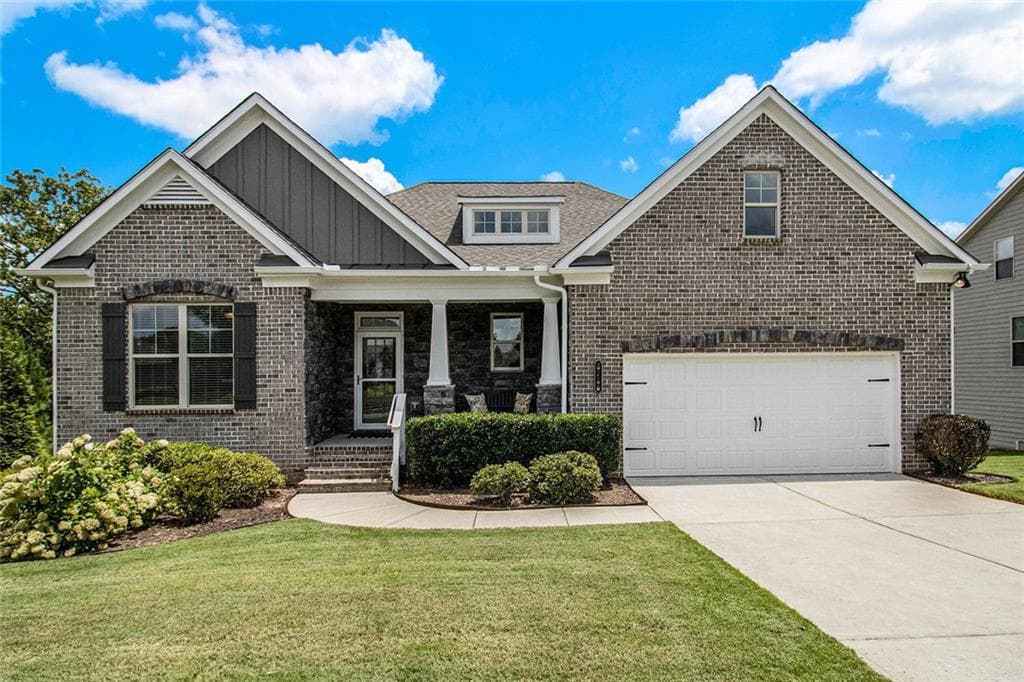 3 bedroom, 3 bathroom, 2,287 sq ft single family residence sold at 5780 Stellata Circle Circle, Cumming, GA 30028
