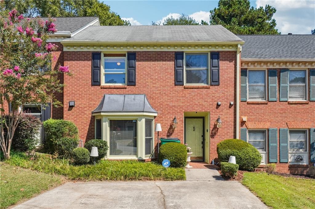 3 bedroom, 2 bathroom, 2,062 sq ft townhouse sold at 210 Towergate Place, Atlanta, GA 30350