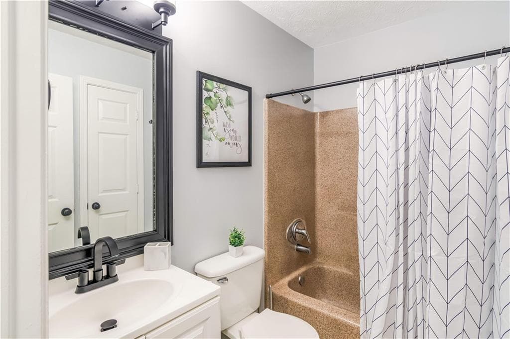 3 bedroom, 2 bathroom single family residence for rent at 145 Mountain View Circle, Covington, GA 30016 for $4,500 a month — photo 8