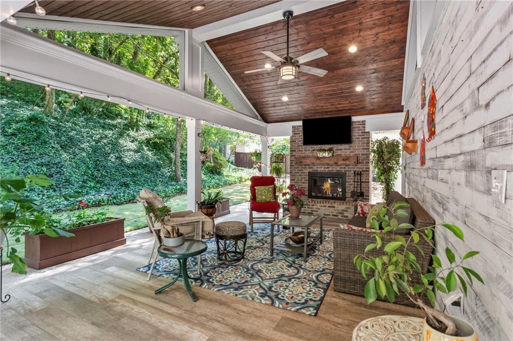 1040 Oakhaven Drive, Roswell, GA 30075 — most recent listing photo