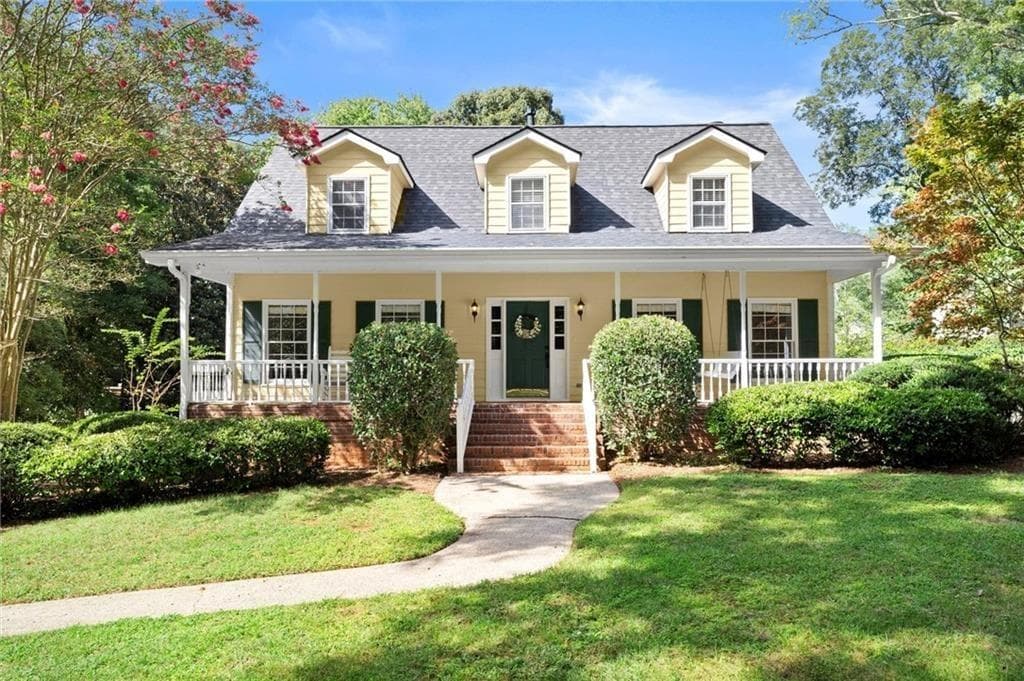 965 Lake Charles Drive, Roswell, GA 30075 — most recent listing photo