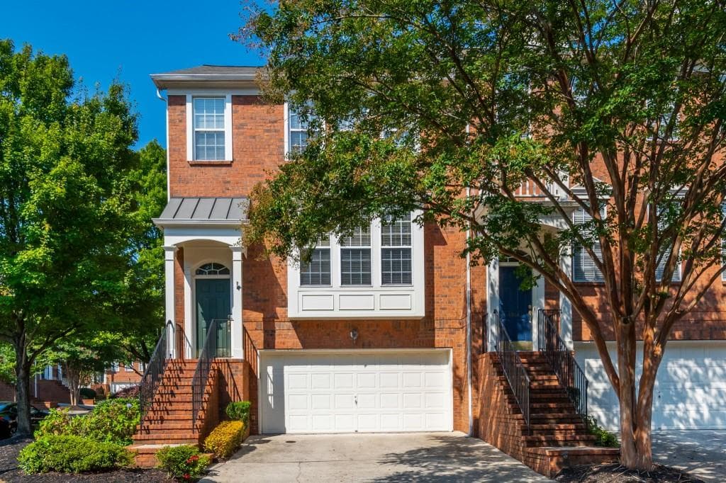3 bedroom, 4 bathroom, 2,232 sq ft townhouse sold at 4866 Payson Terrace, Atlanta, GA 30339