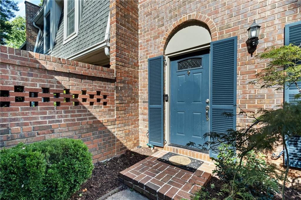 370 The Chace, Atlanta, GA 30328 — most recent listing photo