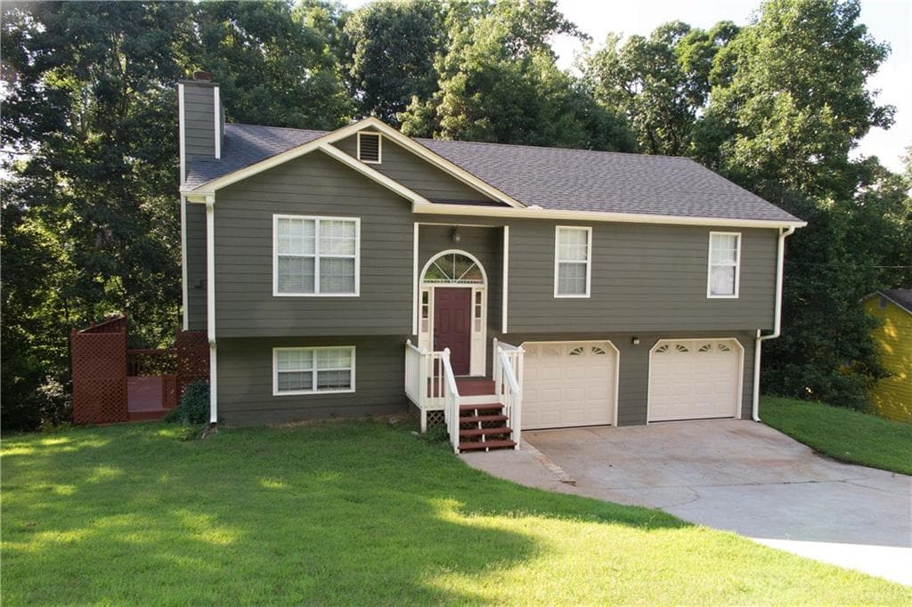 5501 Tory Way, Flowery Branch, GA 30542 — most recent listing photo