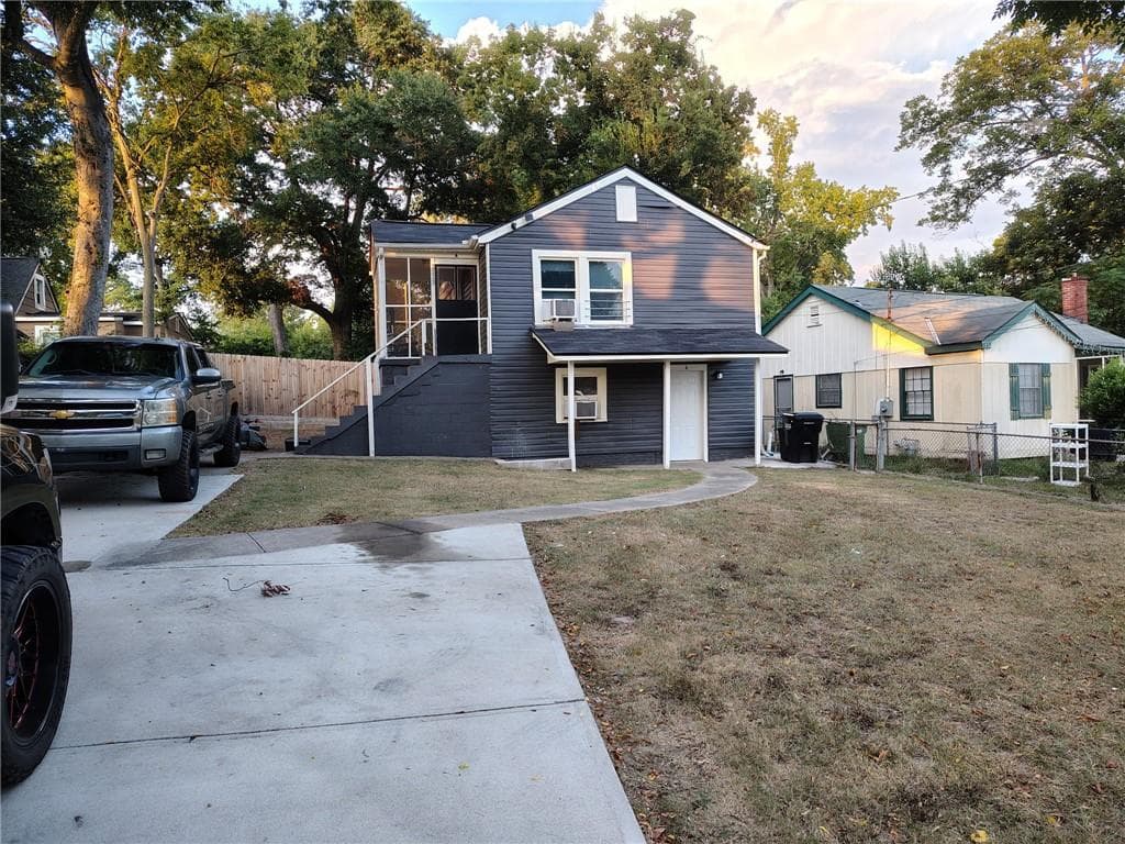 duplex for sale at 1113 35th Street, Columbus, GA 31904