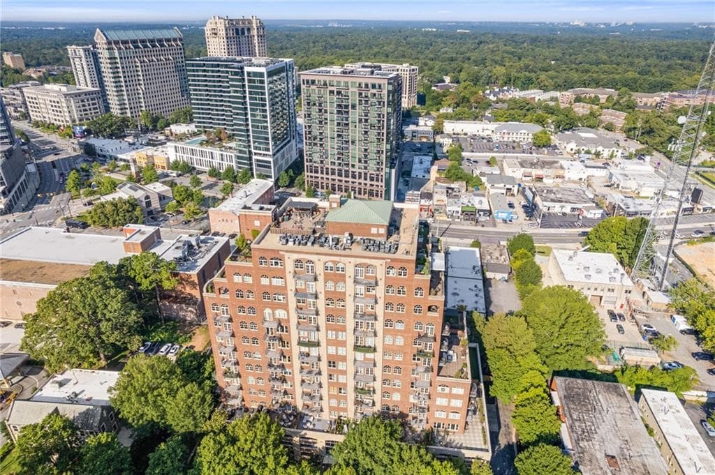 2 bedroom, 2 bathroom, 2,650 sq ft condominium sold at 3180 Mathieson Drive 1401, Atlanta, GA 30305