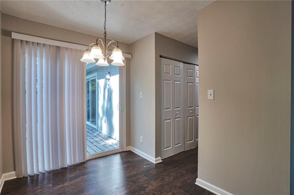 3 bedroom, 2 bathroom, 1,288 sq ft single family residence for sale at 5061 Martins Crossing Road, Stone Mountain, GA 30088 — photo 5