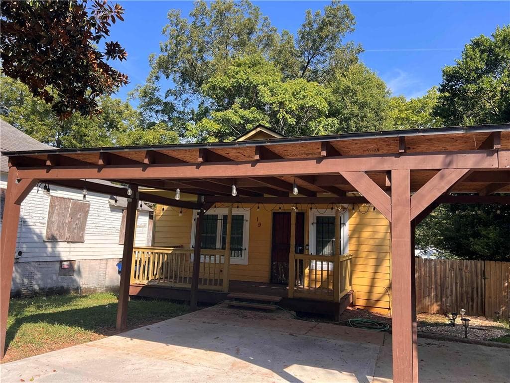 3 bedroom, 2 bathroom, 1,083 sq ft single family residence under contract at 19 Moury Avenue, Atlanta, GA 30315 — photo 5
