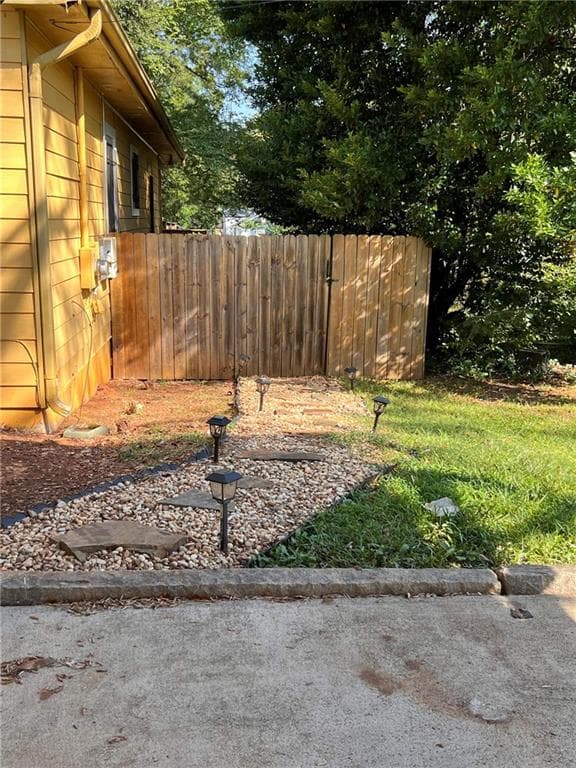 3 bedroom, 2 bathroom, 1,083 sq ft single family residence under contract at 19 Moury Avenue, Atlanta, GA 30315 — photo 8