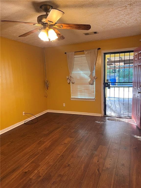 3 bedroom, 2 bathroom, 1,083 sq ft single family residence under contract at 19 Moury Avenue, Atlanta, GA 30315 — photo 9