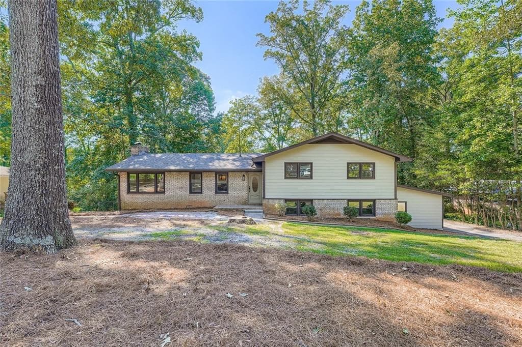 5733 Crestview Drive, Acworth, GA 30102 — most recent listing photo