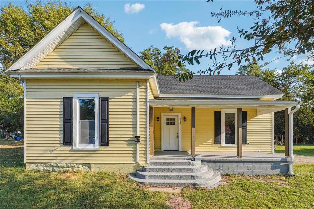 129 Thompson Street, Cedartown, GA 30125 — most recent listing photo
