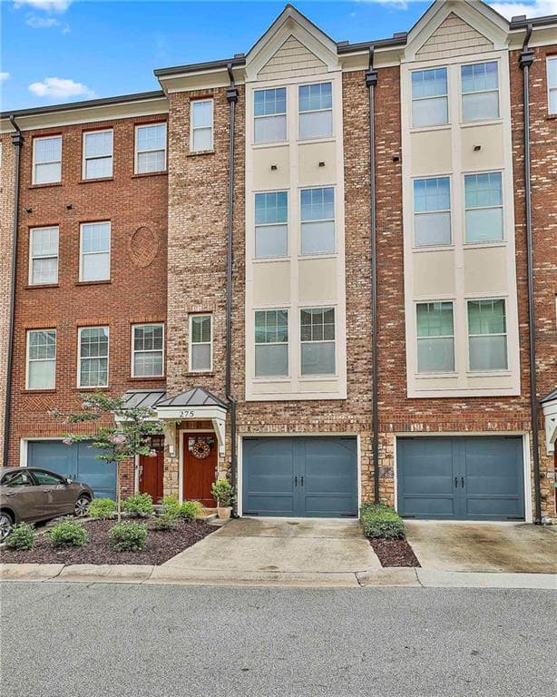 2 bedroom, 3 bathroom, 1,350 sq ft townhouse sold at 275 Goodson Way, Atlanta, GA 30309
