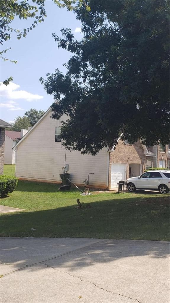 9498 Creekside Road, Jonesboro, GA 30236 — most recent listing photo