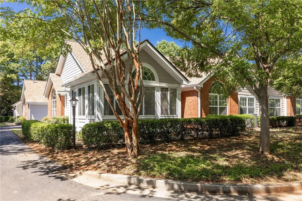 4002 VINEYARDS Lane 27, Kennesaw, GA 30144 — most recent listing photo