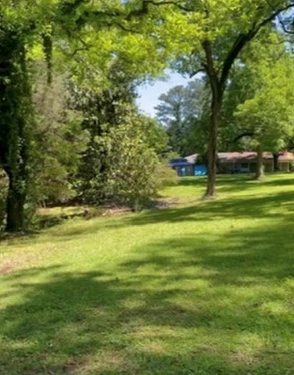 2 bedroom, 2 bathroom single family residence under contract at 3300 Cascade Road, Atlanta, GA 30311 — photo 6