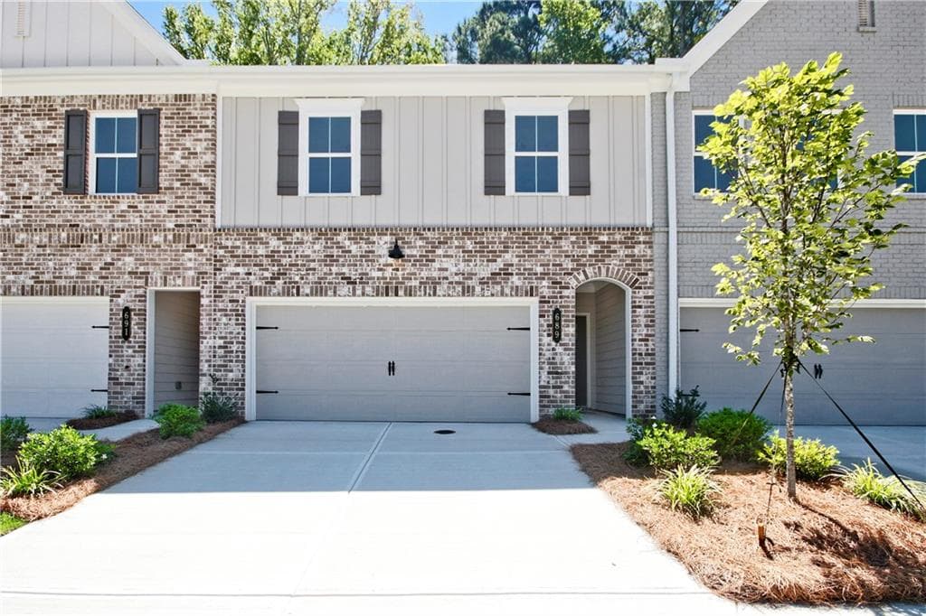 689 Sunstone Lane, Lawrenceville, GA 30043 — most recent listing photo