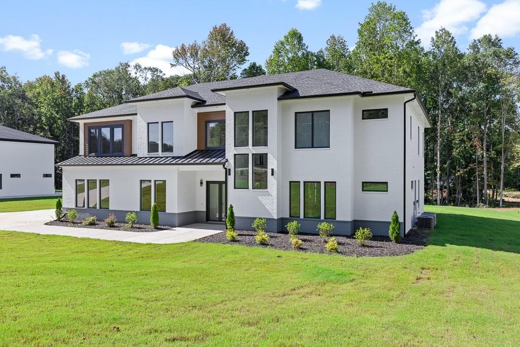 4 bedroom, 5 bathroom, 5,200 sq ft single family residence under contract at 2274 Highway 124, Jefferson, GA 30549 — photo 3