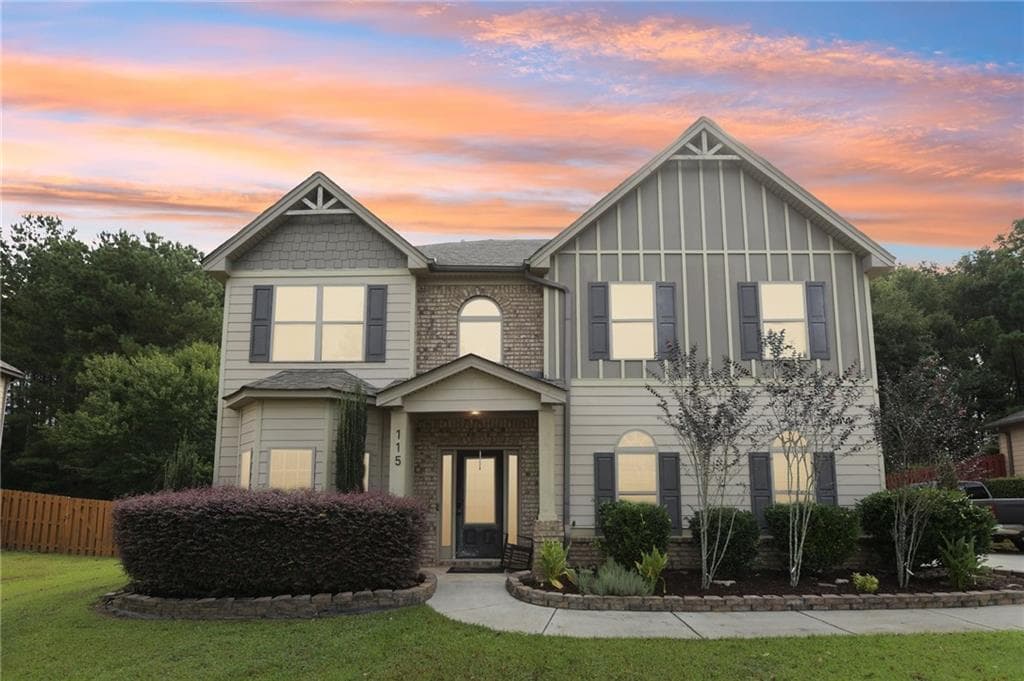 4 bedroom, 3 bathroom, 2,584 sq ft single family residence under contract at 115 Tanners Court, Covington, GA 30016 — photo 4