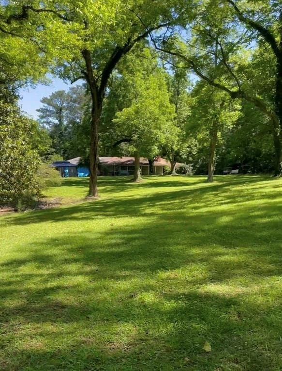 2 bedroom, 2 bathroom, 1,933 sq ft single family residence under contract at 3300 Cascade Road, Atlanta, GA 30311 — photo 3