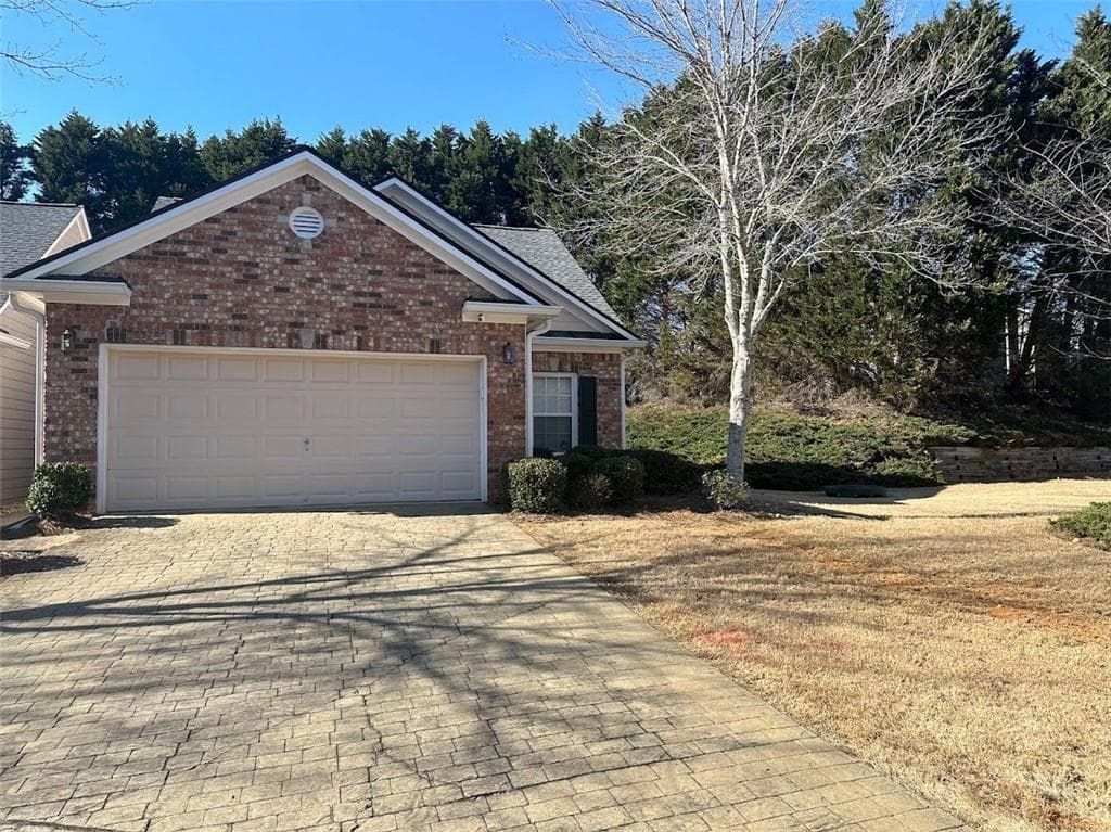 3 bedroom, 2 bathroom, 1,350 sq ft single family residence sold at 1360 RAVEN ROCK Trail, Kennesaw, GA 30152
