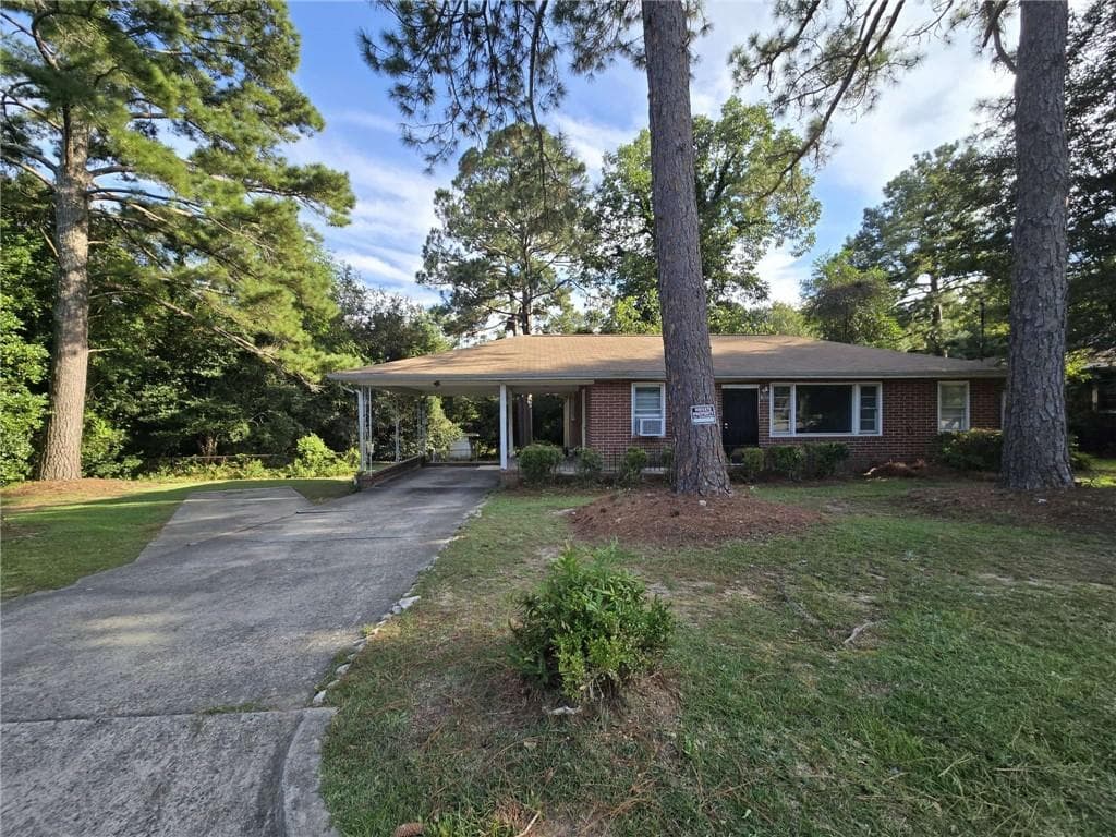 3 bedroom, 2 bathroom, 1,188 sq ft single family residence sold at 1254 W Grenada Terrace, Macon, GA 31206