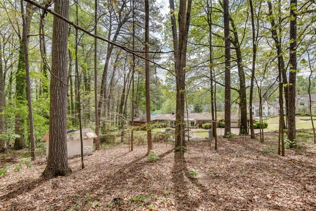 single family residence for sale at 4276 Wieuca Road, Atlanta, GA 30342 — photo 2
