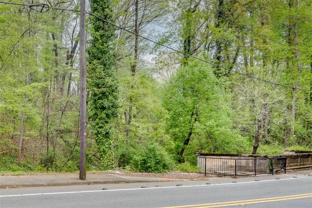 single family residence for sale at 4276 Wieuca Road, Atlanta, GA 30342 — photo 3