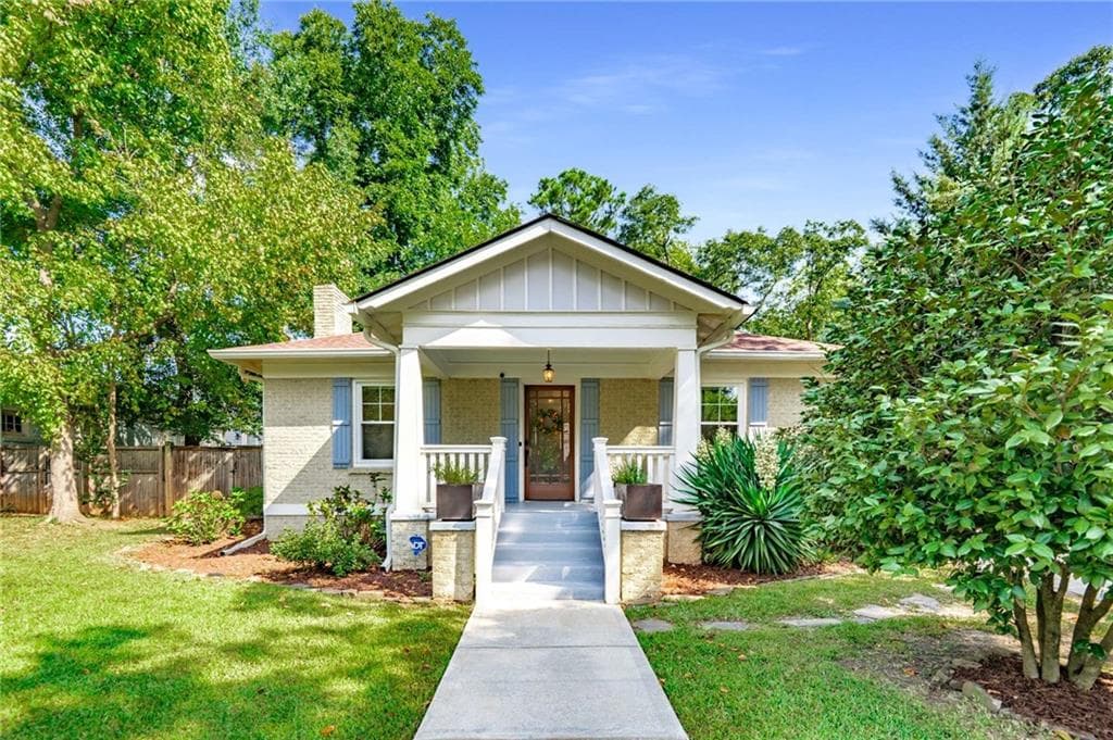 3 bedroom, 2 bathroom, 1,368 sq ft single family residence sold at 1745 Temple Avenue, Atlanta, GA 30337