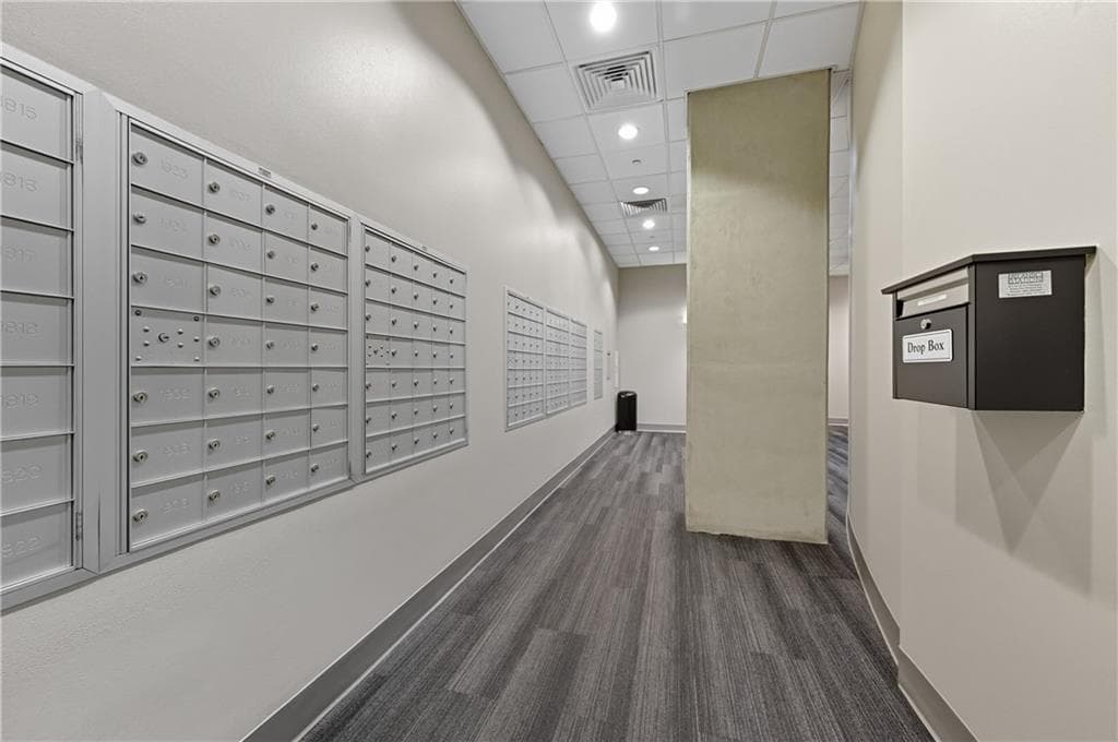 1 bedroom, 1 bathroom, 755 sq ft condominium under contract at 361 17th Street 2315, Atlanta, GA 30363 — photo 4