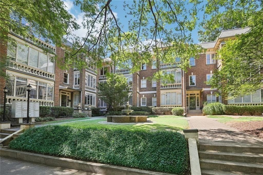 272 14th Street 21, Atlanta, GA 30309 — most recent listing photo