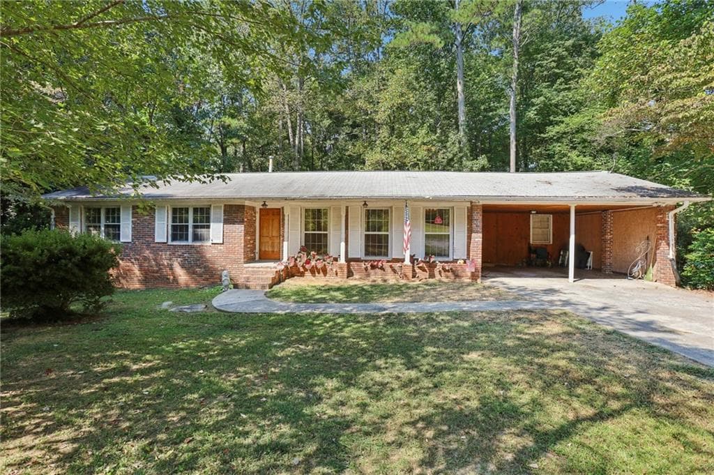 3 bedroom, 2 bathroom, 1,538 sq ft single family residence sold at 11 Cecil Drive, Marietta, GA 30068