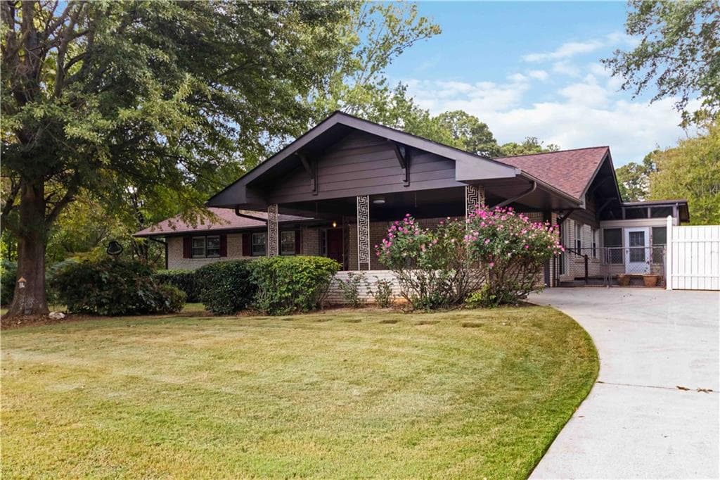 1722 Camelot Circle, Tucker, GA 30084 — most recent listing photo