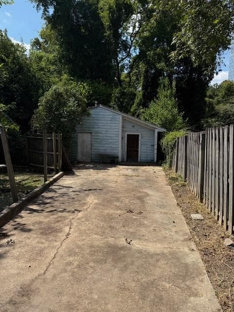 3 bedroom, 2 bathroom, 1,884 sq ft single family residence sold at 29 Park Circle, Atlanta, GA 30305