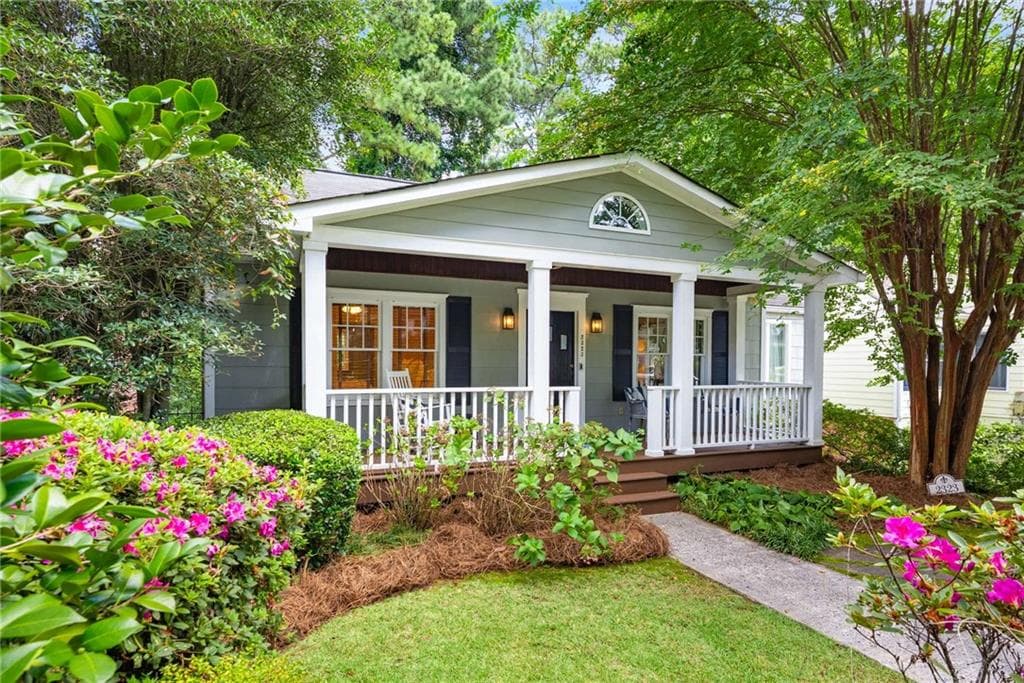 3 bedroom, 3 bathroom, 1,810 sq ft single family residence sold at 2323 SHENANDOAH Avenue, Atlanta, GA 30305