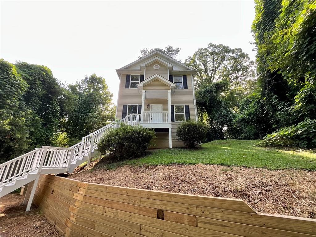 483 Fairlane Circle, Atlanta, GA 30331 — most recent listing photo