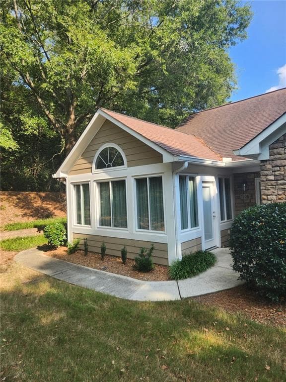 3 bedroom, 2 bathroom, 1,423 sq ft condominium under contract at 1906 KOLB FARM Circle, Marietta, GA 30008 — photo 5