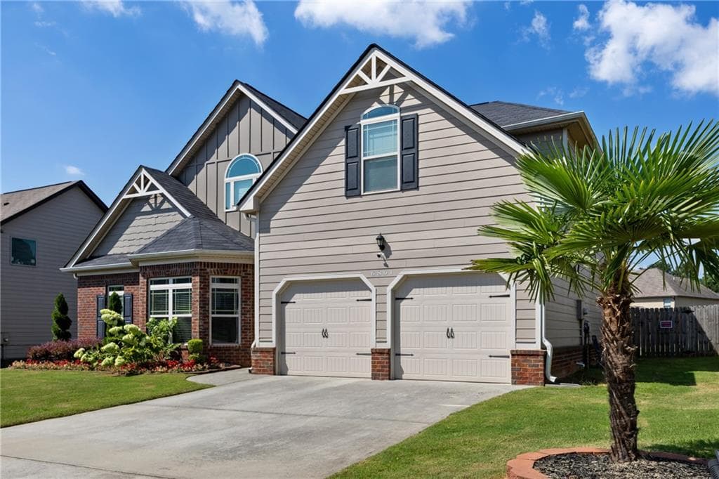 4 bedroom, 4 bathroom, 3,017 sq ft single family residence for sale at 6891 DRESDEN Drive, Rex, GA 30273 — photo 2