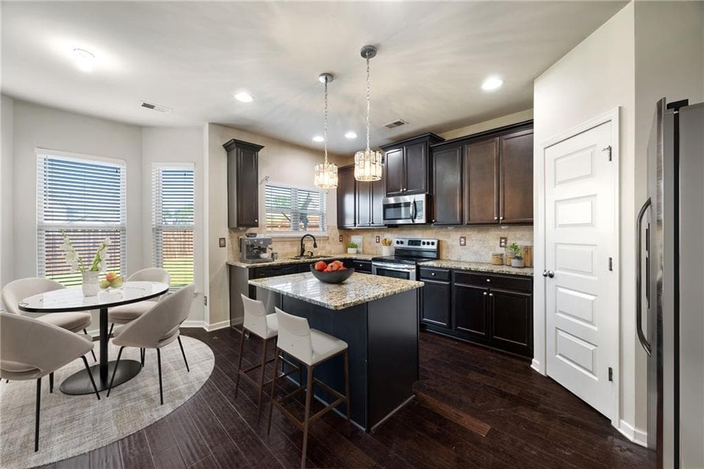 4 bedroom, 4 bathroom, 3,017 sq ft single family residence for sale at 6891 DRESDEN Drive, Rex, GA 30273 — photo 8