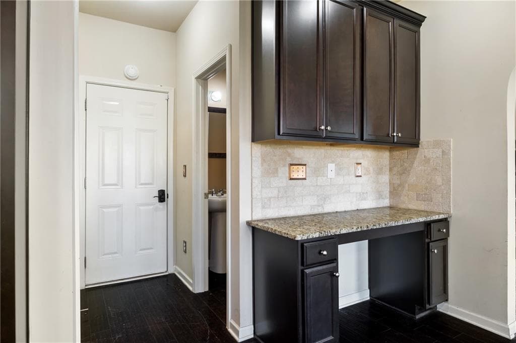4 bedroom, 4 bathroom, 3,017 sq ft single family residence for sale at 6891 DRESDEN Drive, Rex, GA 30273 — photo 9