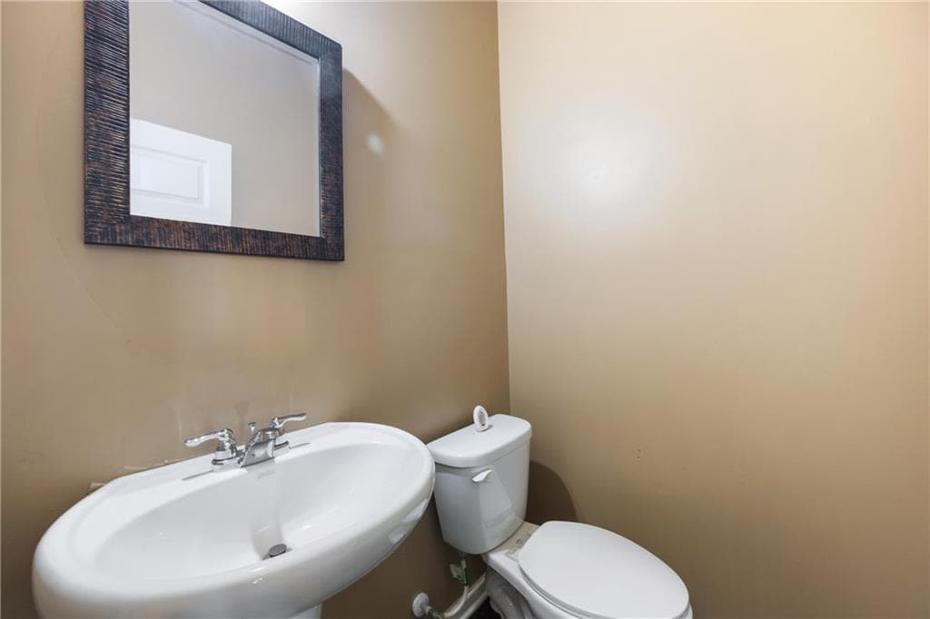 4 bedroom, 4 bathroom, 3,017 sq ft single family residence for sale at 6891 DRESDEN Drive, Rex, GA 30273 — photo 10