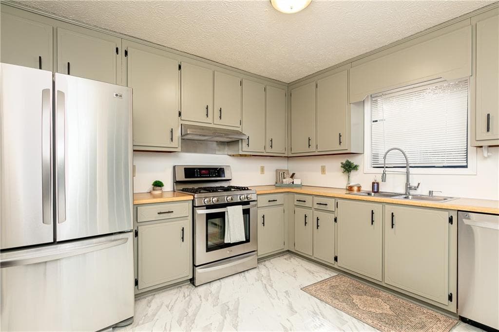 4065 Maxanne Drive, Kennesaw, GA 30144 — most recent listing photo