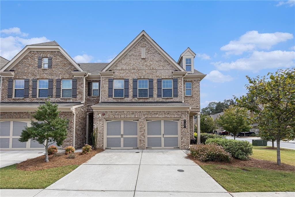 3 bedroom, 3 bathroom, 2,057 sq ft townhouse sold at 533 Coral Street, Marietta, GA 30064