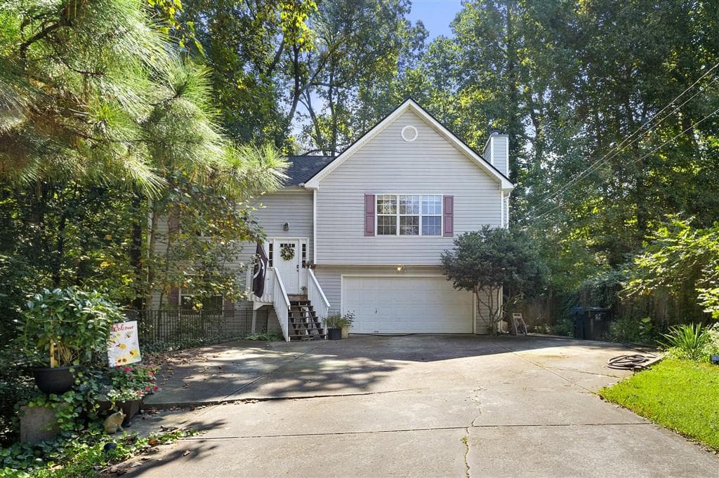 3 bedroom, 2 bathroom, 1,602 sq ft single family residence sold at 1061 Fishback Way, Sugar Hill, GA 30518
