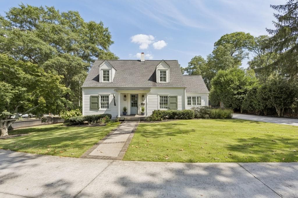 4 bedroom, 3 bathroom, 2,840 sq ft single family residence sold at 594 Cherokee Street, Marietta, GA 30060