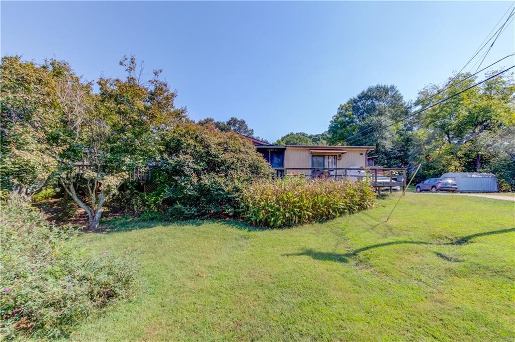 duplex under contract at 6184 Mitchell Street, Flowery Branch, GA 30542 — photo 5