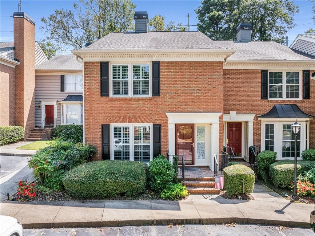 109 Mount Vernon Circle, Sandy Springs, GA 30338 — most recent listing photo