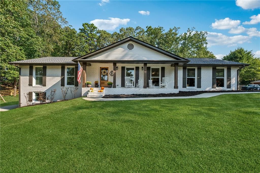 2405 VIRGINIA HEIGHTS Drive, Cumming, GA 30041 — most recent listing photo