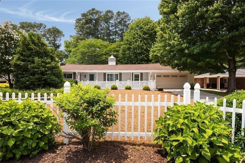 1100 Tuxedo Drive, Roswell, GA 30075 — most recent listing photo